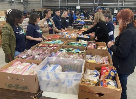 Building Thanksgiving boxes at Mission Arlington